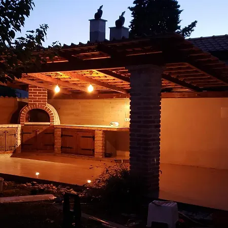 Villa Kortina Basanija Exterior photo