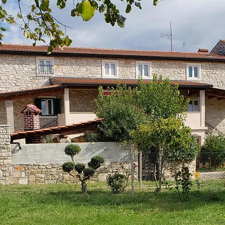 Villa Kortina Basanija Exterior photo
